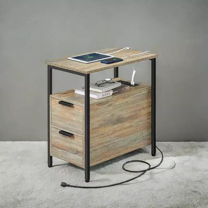 Table de chevet étroite