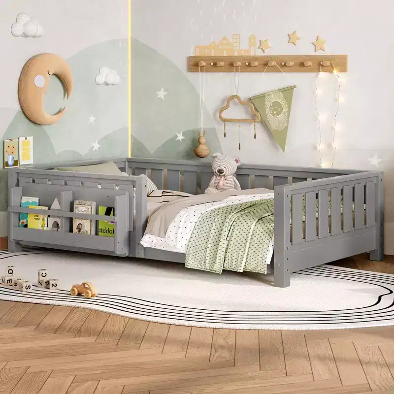 Lit simple avec étagère intégrée et barrière de sécurité de haute qualité