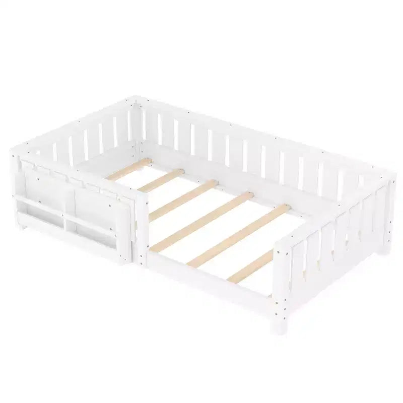 Lit simple avec étagère intégrée et barrière de sécurité de haute qualité