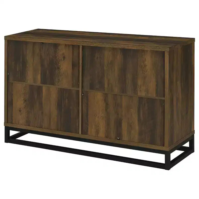 Vitrine, Vitrine en bois composite à quatre portes de style transitionnel